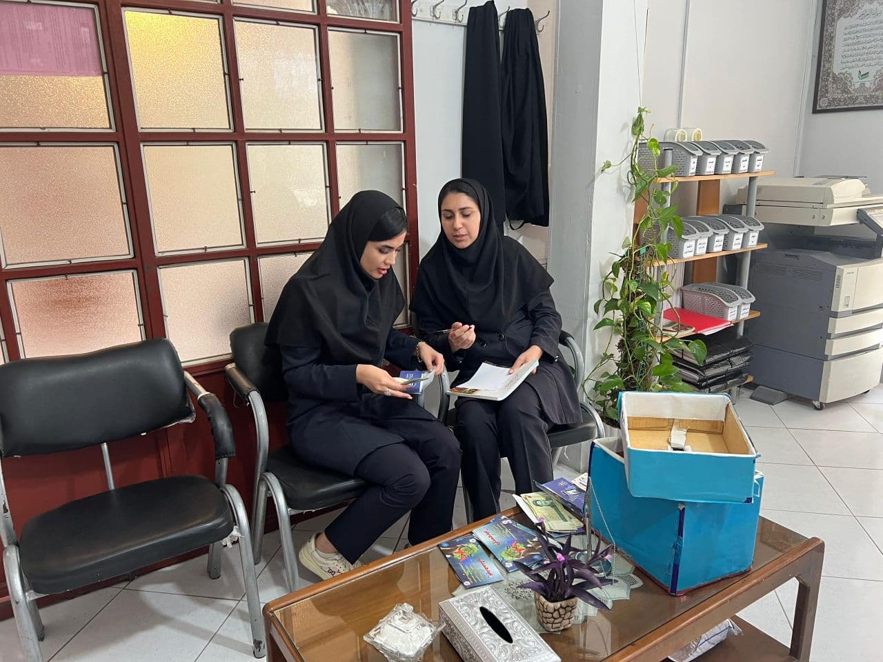 شمارش پاکت های نقدی جشن عاطفه ها دوره اول ودوم افروز
